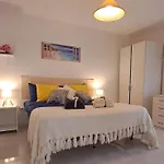 Casa Blu Mare Privat 9 Person Apartment *