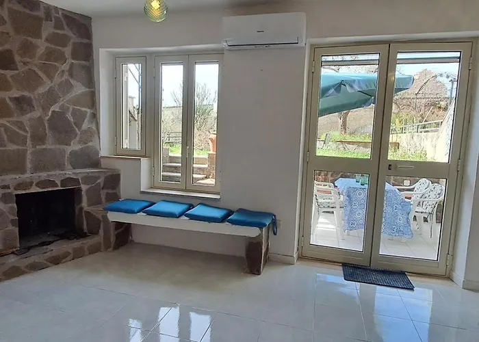 Casa Blu Mare Privat 8 Person Apartment